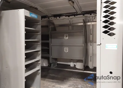 2017 Chevrolet Express 2500 Work Van z USA, uszkodzony, nr VIN 1GCWGAFF1H1342991